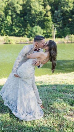 carousel-hero-element image-0